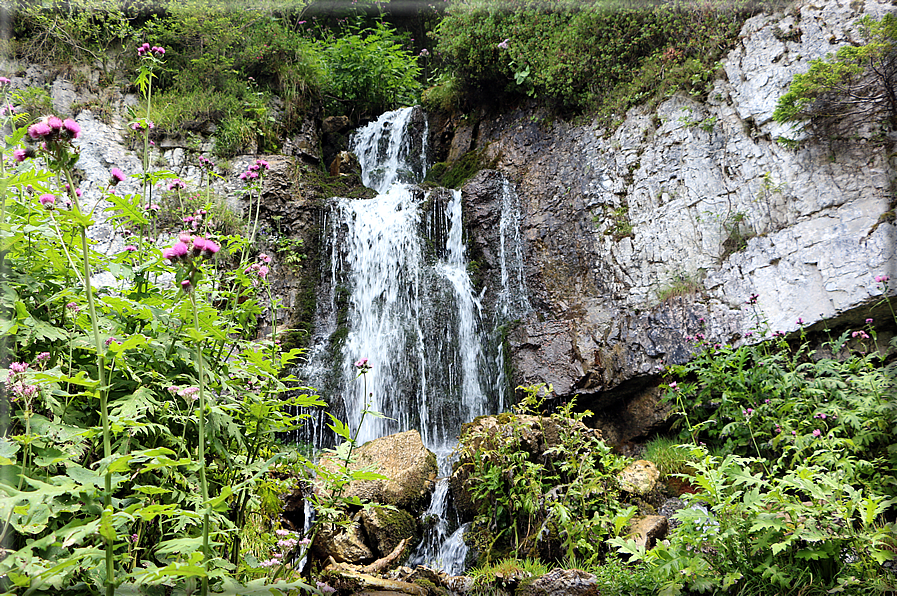 foto Cascate di mezzo in Vallesinella